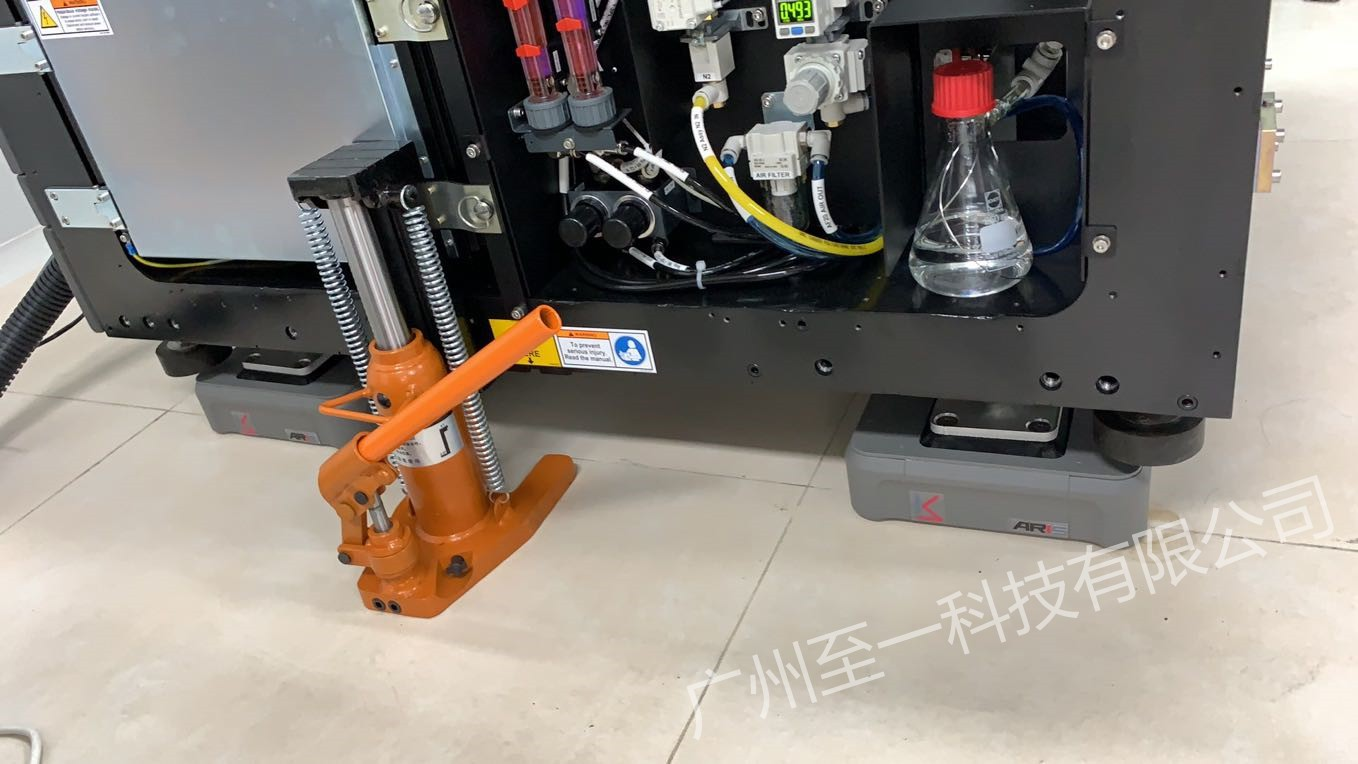 ARISMD300主動隔振臺.jpg ARISMD300主動隔振臺.jpg